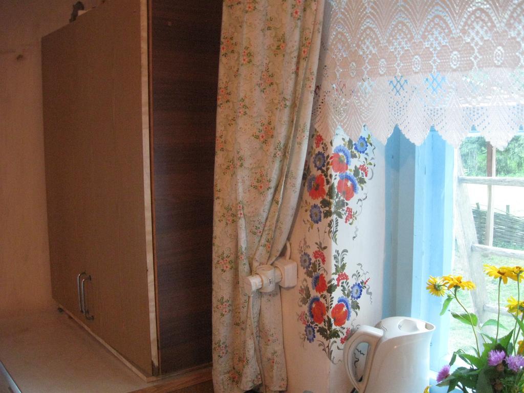 Maliovnytsya Guest House Dybintsy Eksteriør bilde